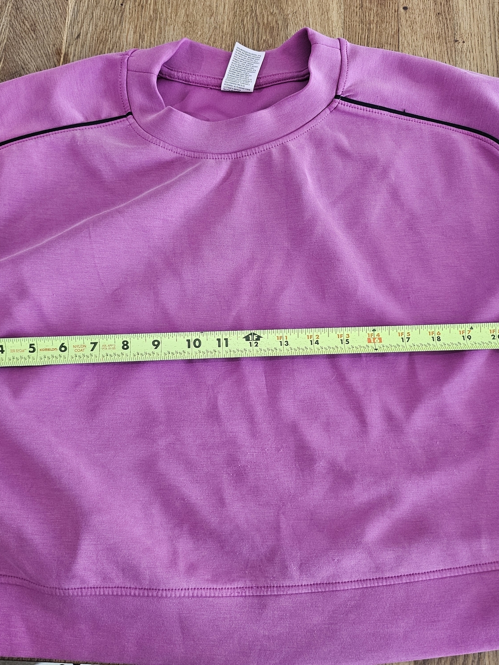 all in motion Plum Crewneck Sweatshirt with Contrast Piping Sporty Minimalist - Picture 3 of 8